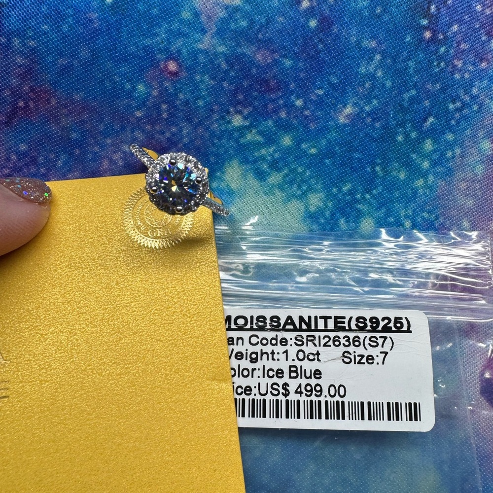 Moissanite Ice Blue Ring 1.0ct S925 size 7